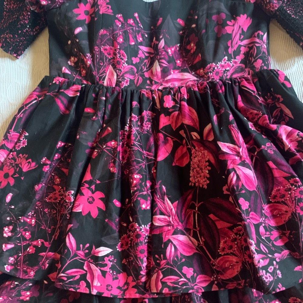 NWT Alice and Olivia puff sleeve floral print mini dress size small - Picture 2 of 10